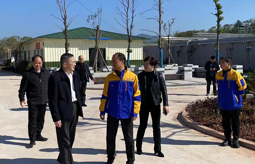 江西省生態(tài)環(huán)境廳黨組成員、副廳長龍剛一行蒞臨挺進(jìn)環(huán)保和樂新村污水處理站視察調(diào)研